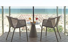 Hotel Regina Fronte Mare